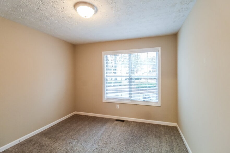 Building Photo - 4090 Bradstone Trace NW