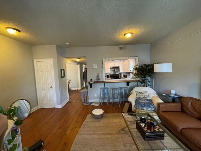 Building Photo - 183 Smith St