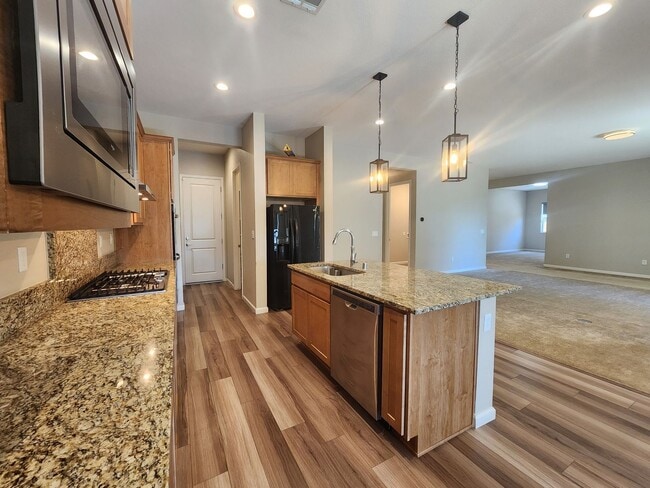 Building Photo - Large- single story home in the Stonebrook area of Sparks, NV.