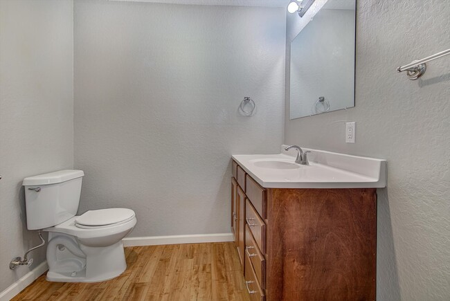 Building Photo - 170 Barracuda St