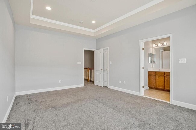 Building Photo - 505 Jurgensen Pl