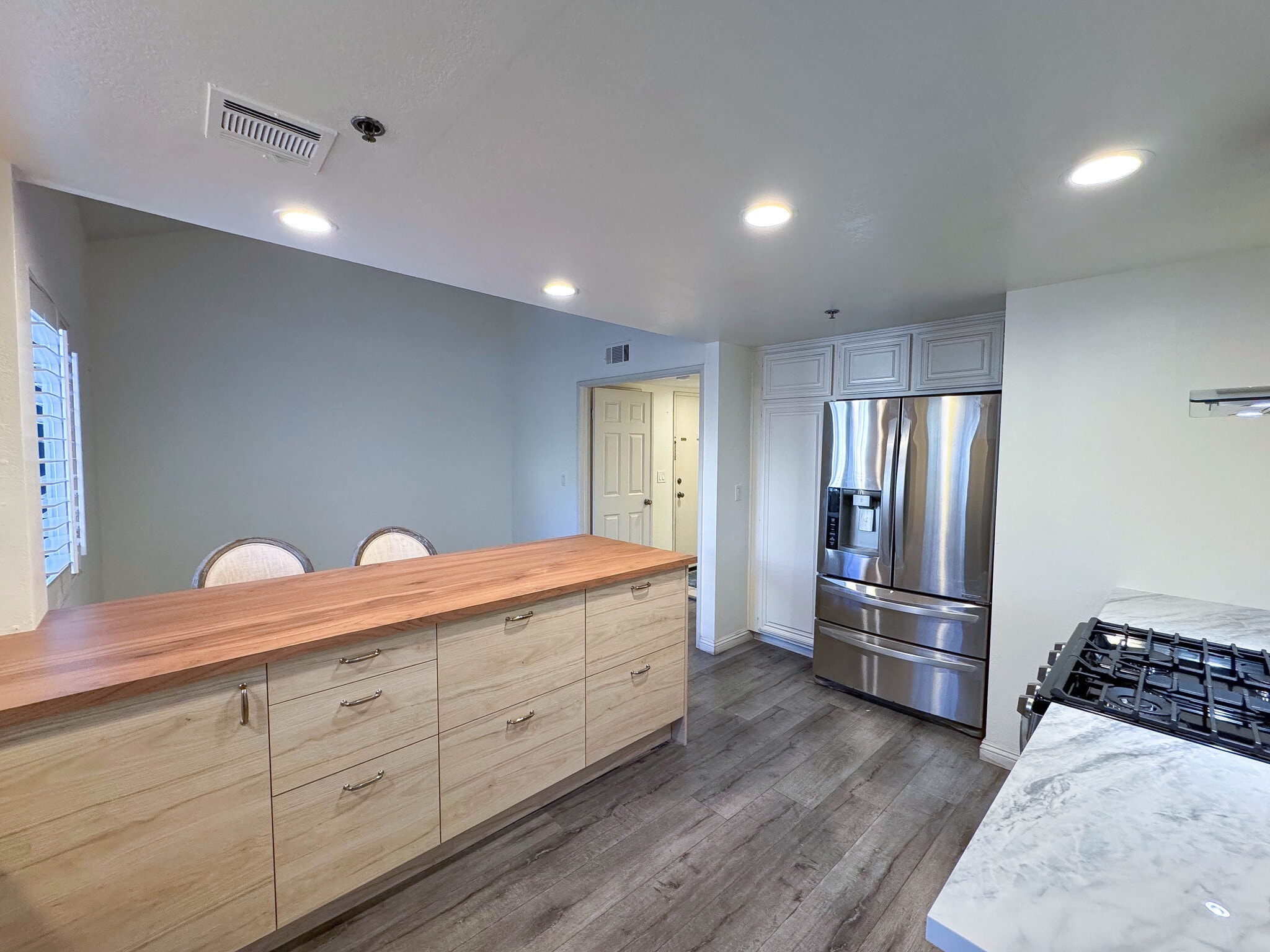 Building Photo - 1000 E California Blvd