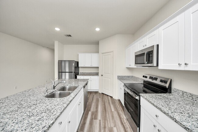 Building Photo - 5819 Bright Keel Dr