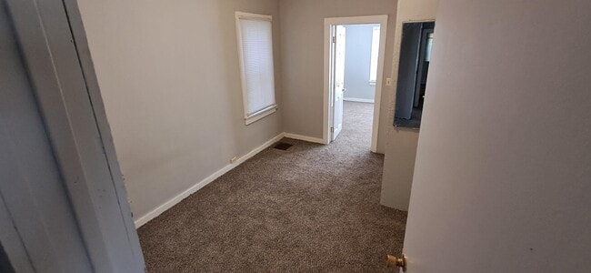 Building Photo - 1317 N 15th St