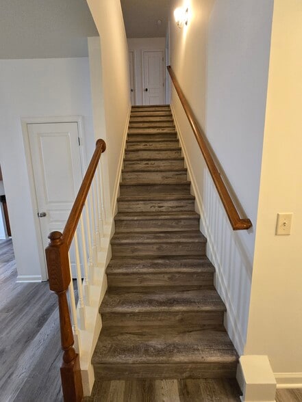 Building Photo - 2194 Oakland Grove Pl