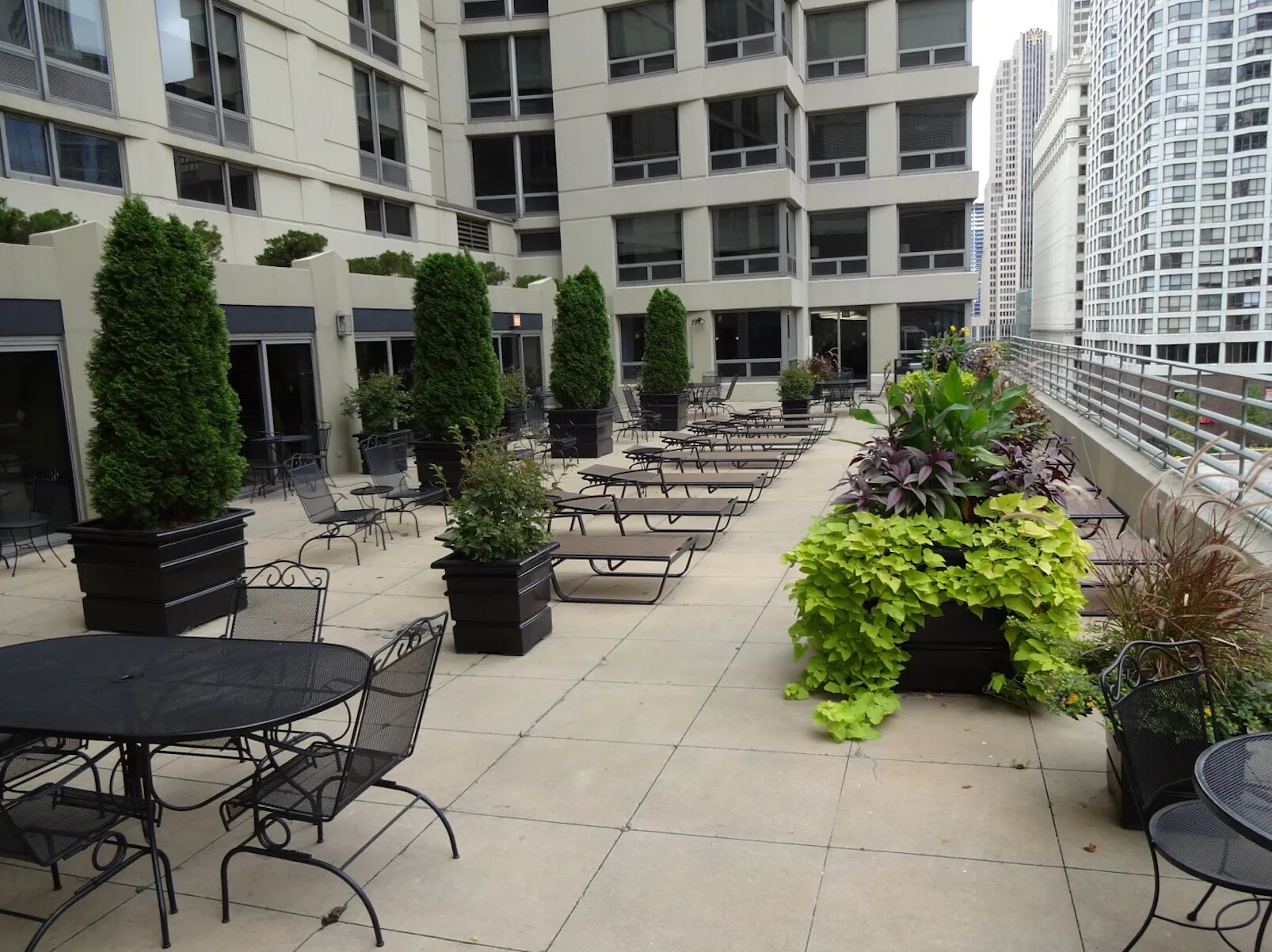 Building Photo - 440 N Wabash Ave