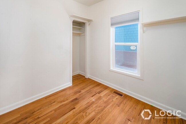 Building Photo - 1309 E 400 S