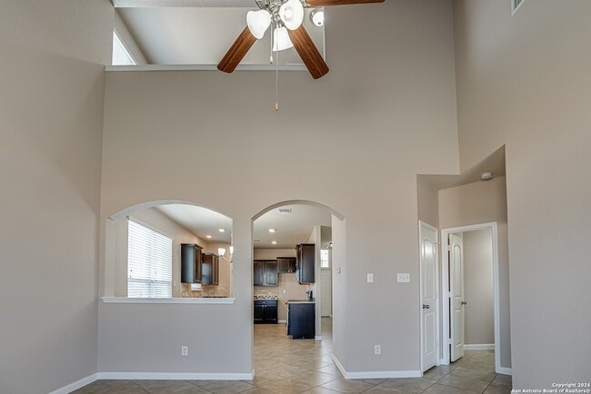Building Photo - 2307 Clover Ridge