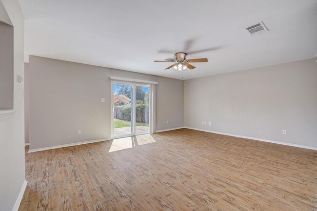 Building Photo - 314 Bello Dr