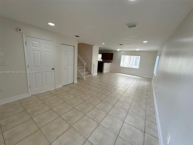 Building Photo - 1406 NW 3rd St