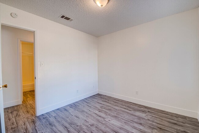 Building Photo - Status: Accepting Applications