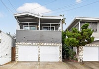 Building Photo - 3216 Delaware St