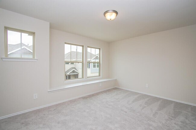 Building Photo - 3413 Knighton Hill Dr