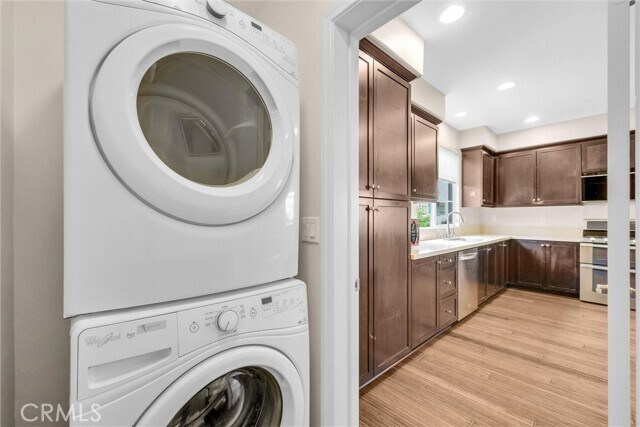 Building Photo - 158 Macintosh Way