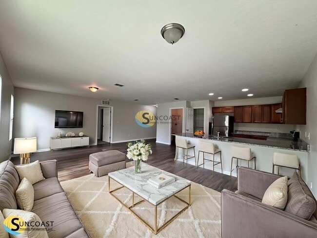 Building Photo - 8012 Hastings St