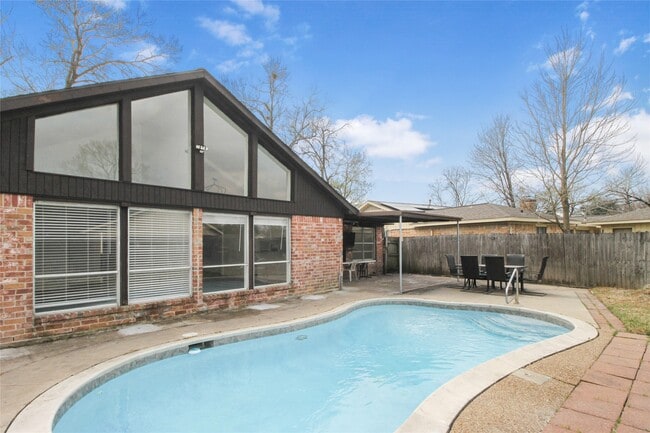 Building Photo - 13811 Crosshaven Dr