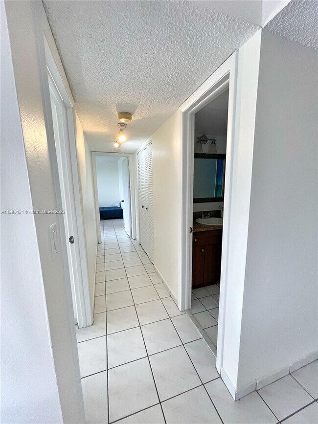 Building Photo - 14250 SW 62nd St