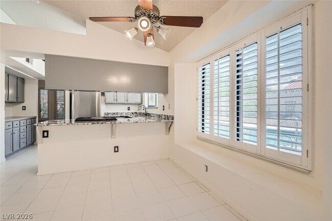 Building Photo - 1779 Yellowwood Dr