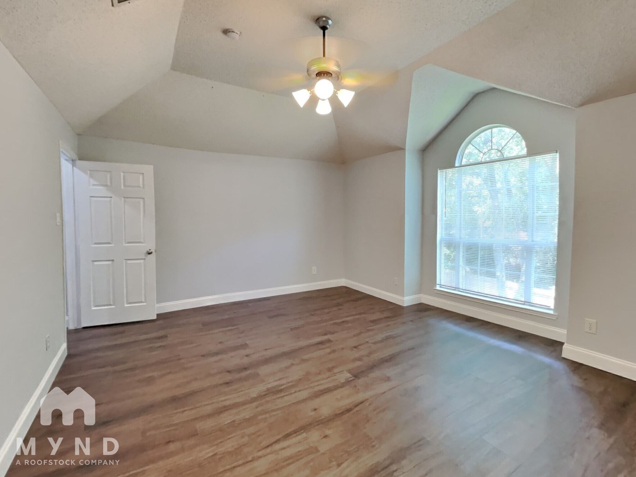 Building Photo - 2616 Belmont Ct