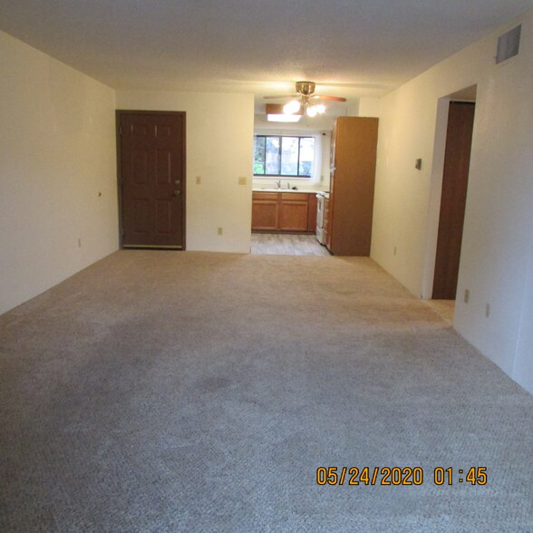 Building Photo - 420 Wright St