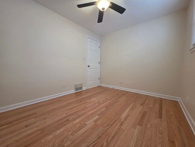 Building Photo - 4122 N Kolmar Ave