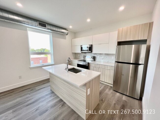 Building Photo - 1843 Hartranft St