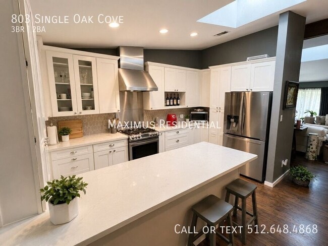 Building Photo - 803 Single Oak Cove