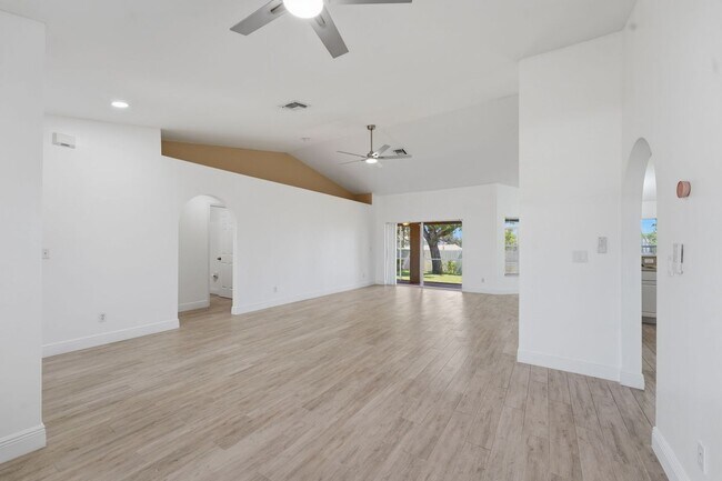 Building Photo - 1309 SW 29th St