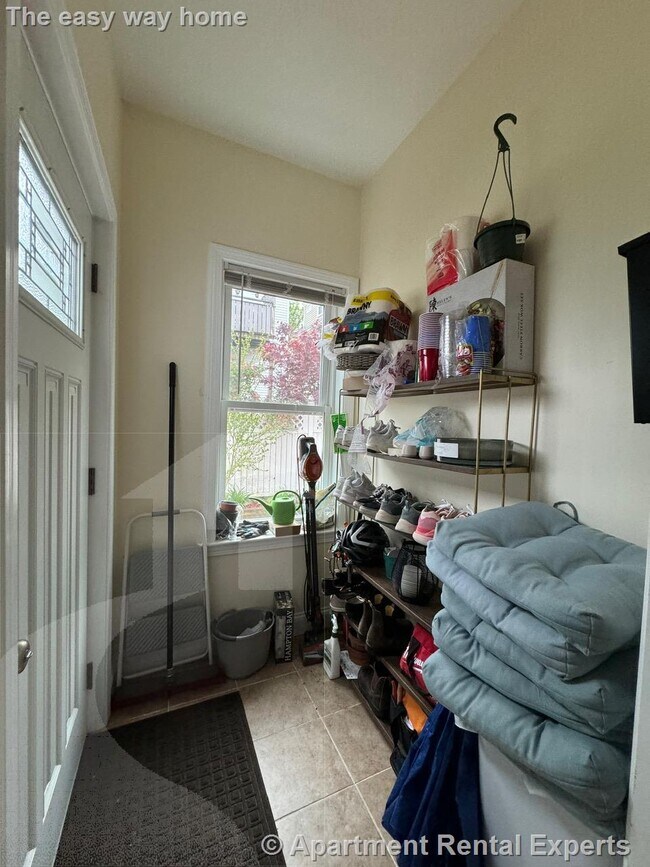 Building Photo - 29-31 Belknap St Unit #1