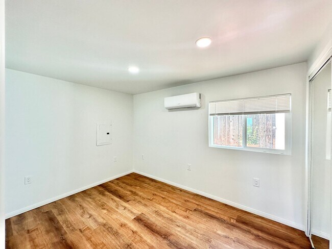 Building Photo - Lovely, Newly Renovated, & Fully-Detached Guest Home Unit on Gated and Private Country Property o...