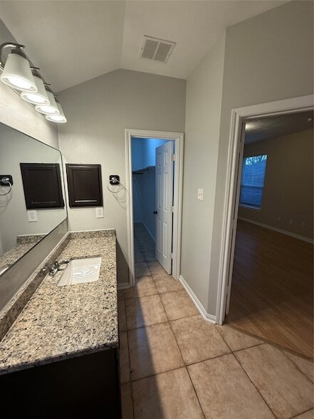 Building Photo - 22031 Falvel Dr