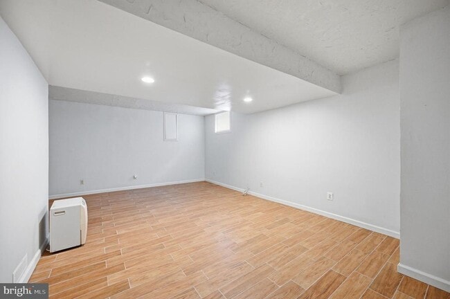 Building Photo - 10609 Oxford Ct