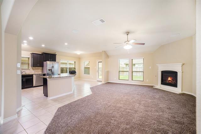 Building Photo - 2104 Lake Pine Dr