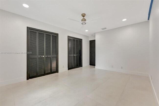Building Photo - 8360 NW 51st Ct
