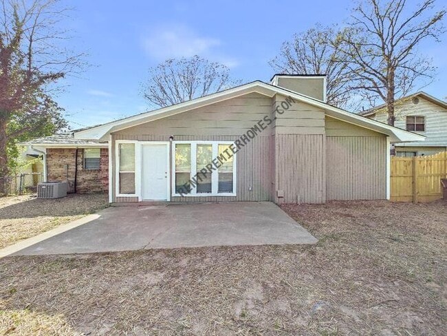Building Photo - 8708 Patricia Lynn Ln