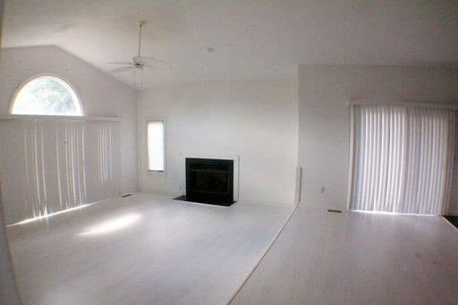 Building Photo - ECHO POND VILLAS AT ECHO FARMS