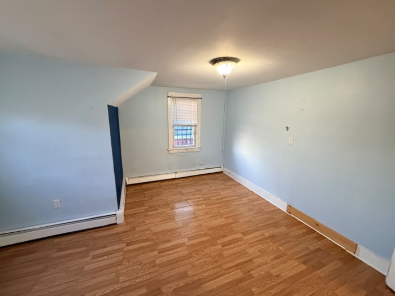 Building Photo - 103 Smalley St