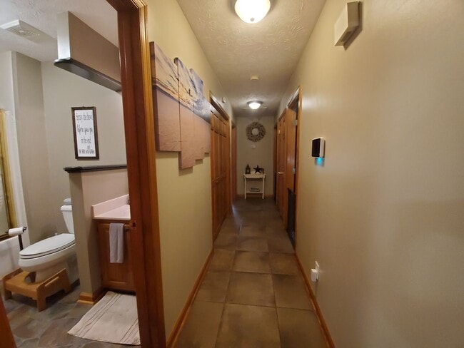 Building Photo - 5086 Rio Dosa Downs