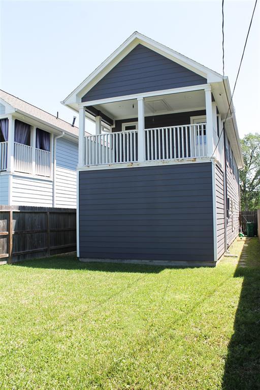 Building Photo - 396 Spooner St