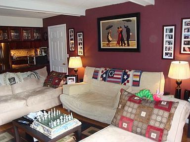 Living - 13 Foxtail Ln