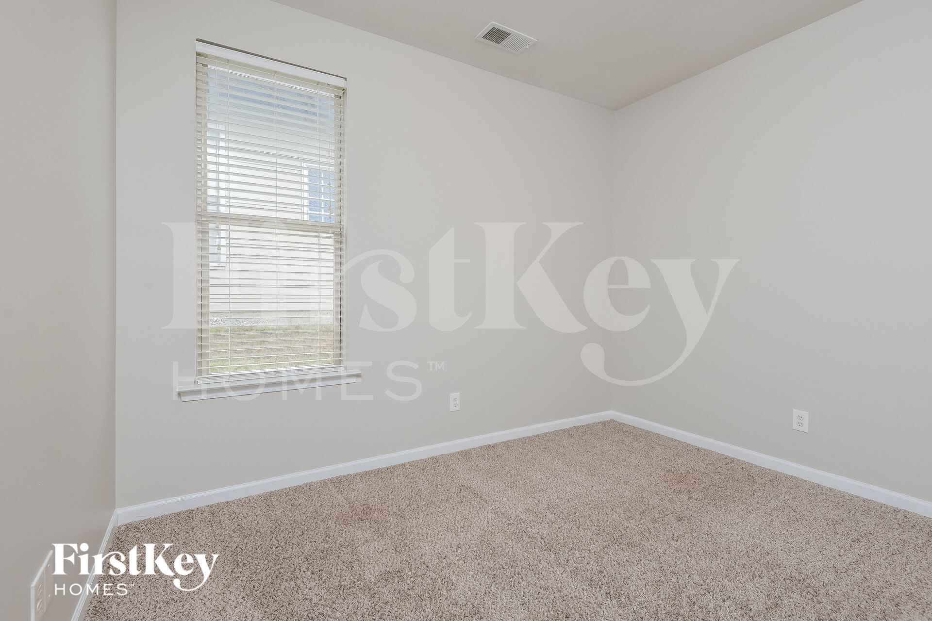 Building Photo - 1000 Medinah Dr