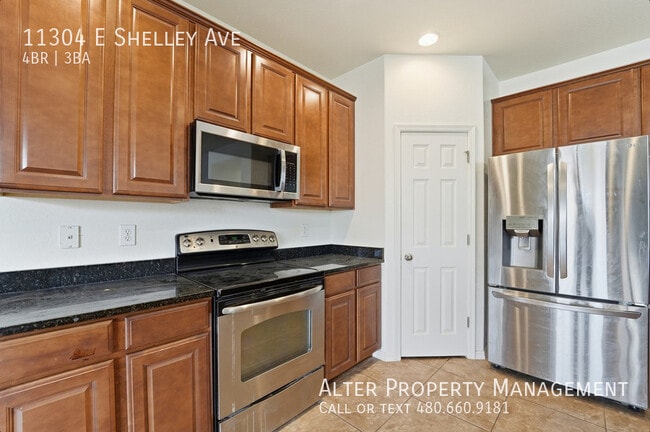 Building Photo - 11304 E Shelley Ave