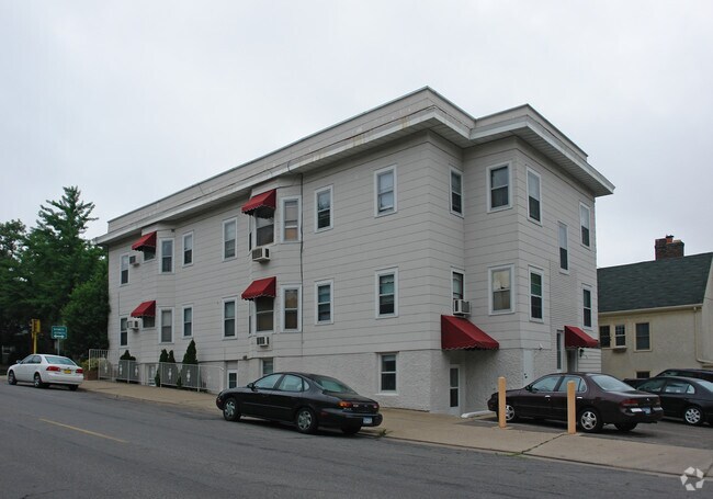 Building Photo - Linden Hills Apartments