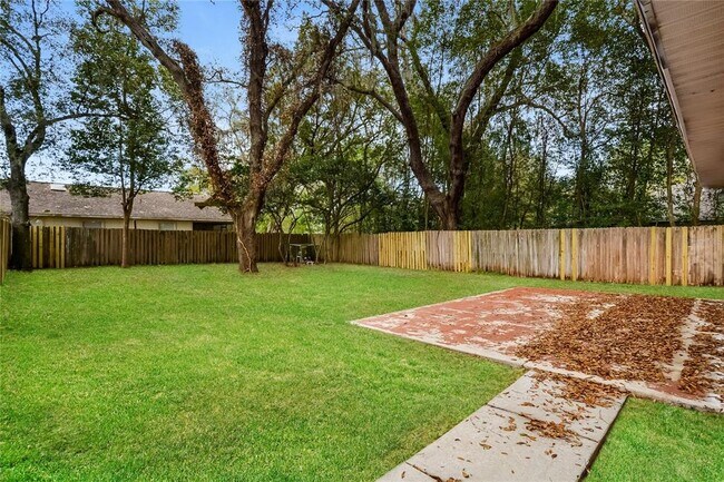 Building Photo - 25501 Troon Ave