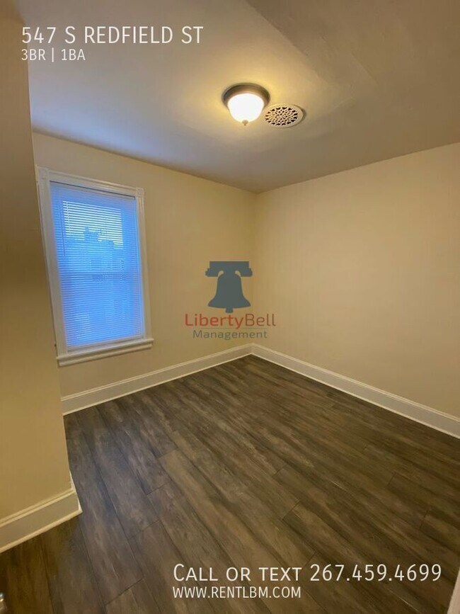 Building Photo - 547 S Redfield St