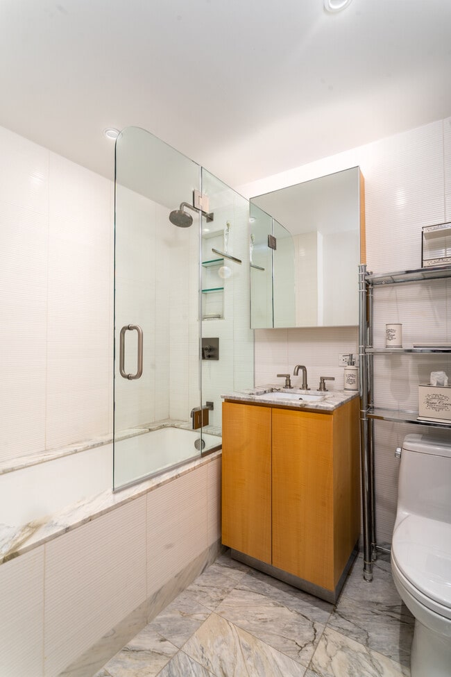 Building Photo - 322 W 57th St