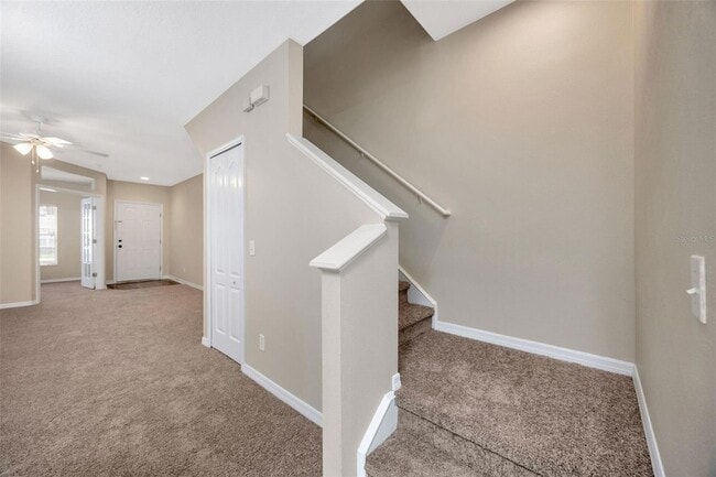 Building Photo - 5809 Fishhawk Ridge Dr