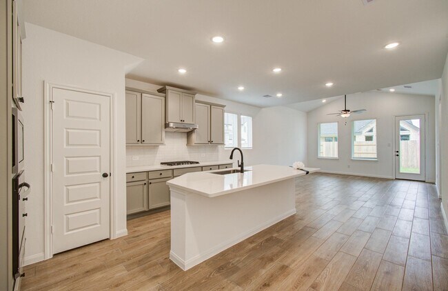 Building Photo - 7231 Yarrow Blossom Ct