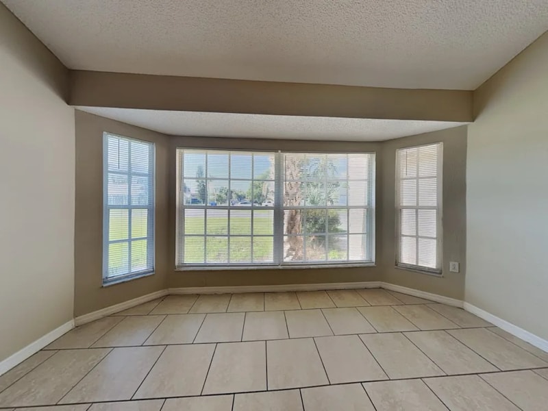 Building Photo - 430 Vineyard Dr