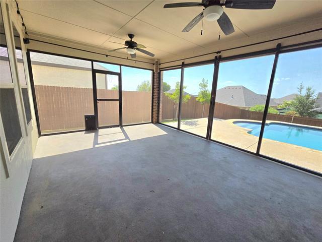 Building Photo - 6916 Talon Dr